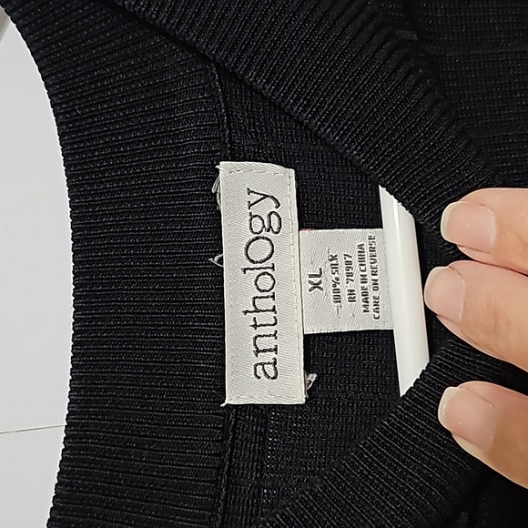 Anthology Silk Short Sleeve Sweater Pullover - Picture 7 of 9